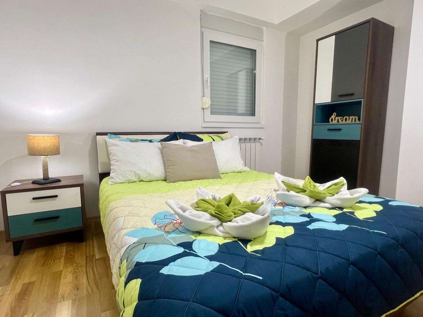 Green Apartment Skopje Buitenkant foto