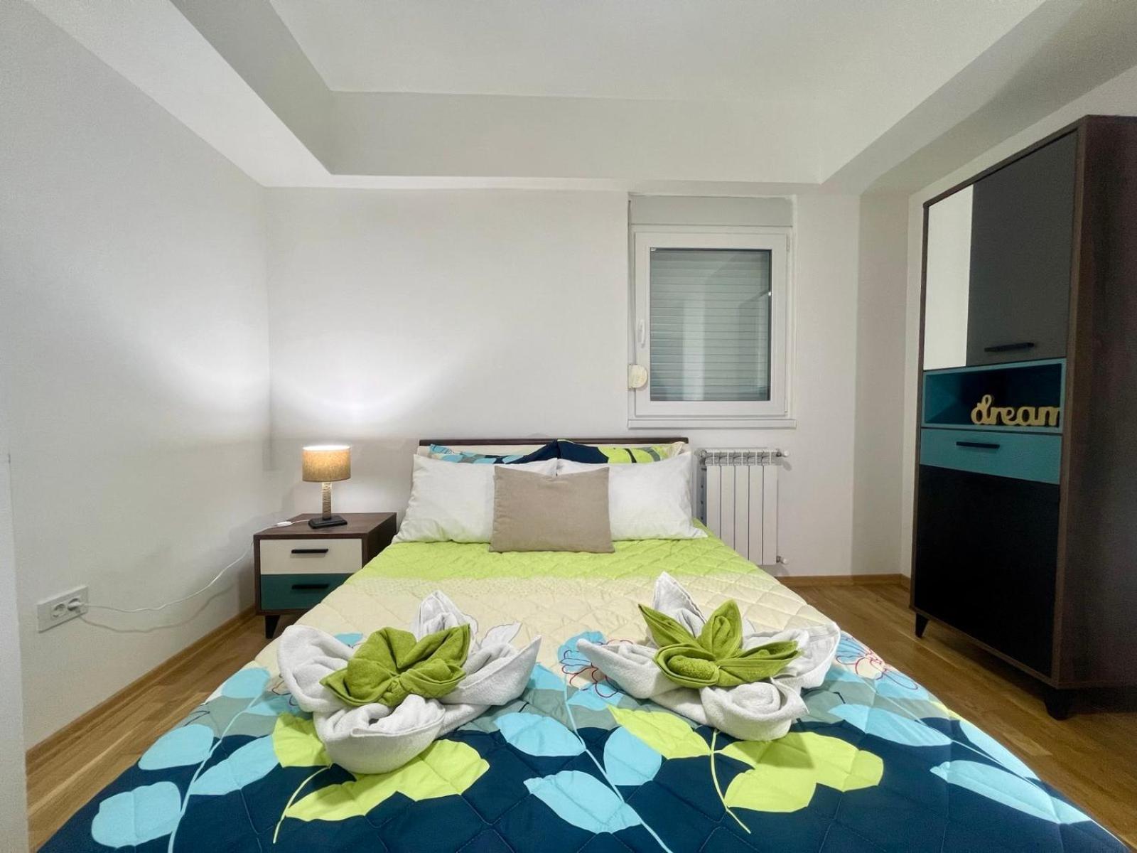 Green Apartment Skopje Buitenkant foto